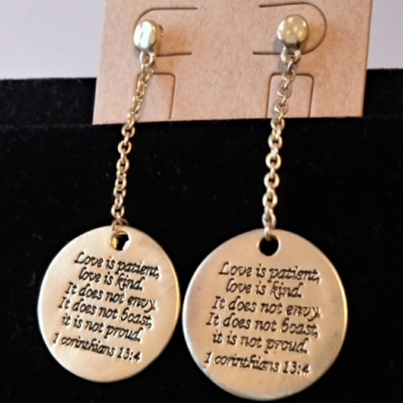 Jewelry - Gold Love drop earrings